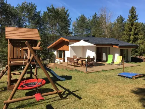 Friendly Holiday Home Near the Lake
