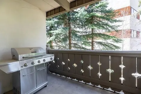 Villa Cortina Condo 5 Minutes Walk to Vail Village by RedAwning