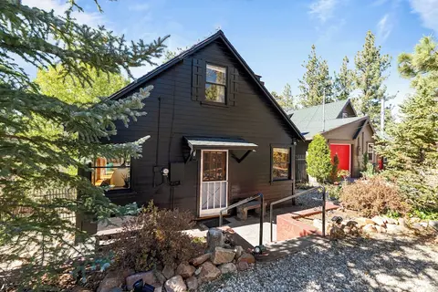 Duke's Cabin