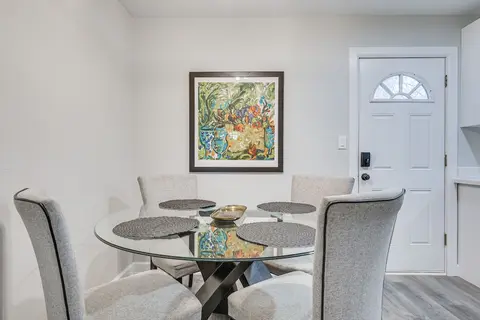 Lovely Brenham Home - Walk to Blinn & Downtown!