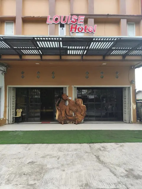 LOUISE HOTEL