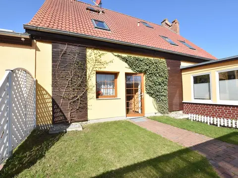 Cozy Apartment in Rerik With Sea Near