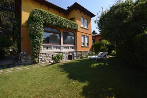 Villa Besana 100 m From Lake