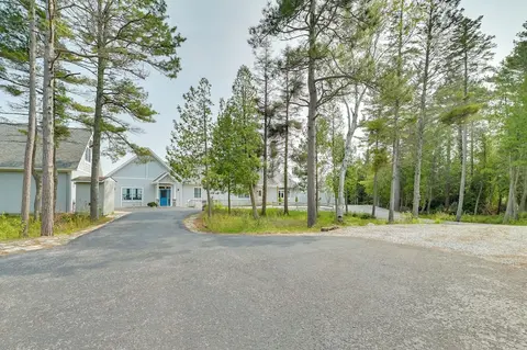 Chic Townhome on Lake Huron w/ Private Beach!