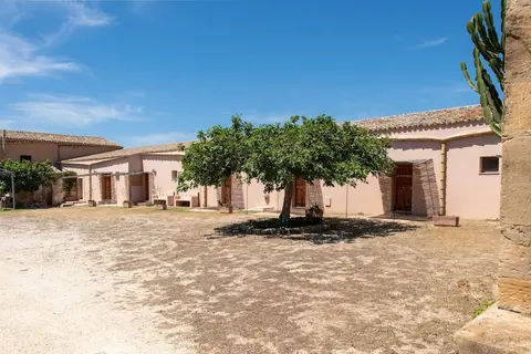 Maragani Beach Rooms & Breakfast
