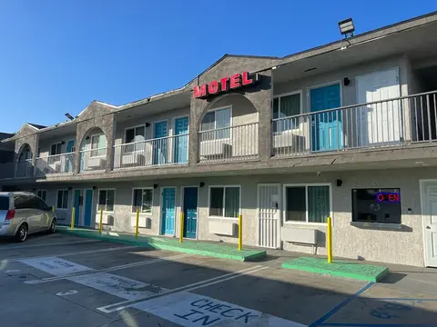 Arlo Motel