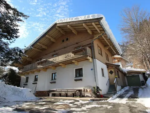 Modern Apartment in Kitzbuhel Near Ski Area