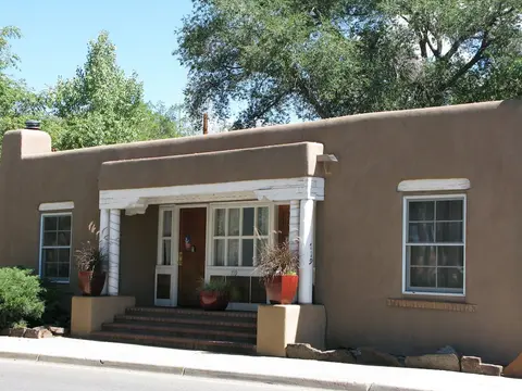 Casa de Tres Lunas