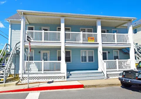 Four Winds 4 2 Bedroom Condo by RedAwning