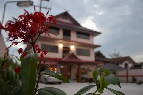 Kaew Place