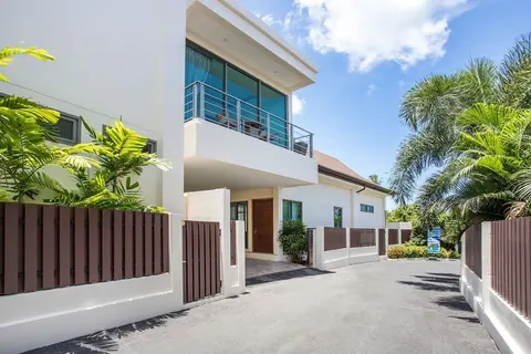 Trendy 4BR Villa Kari in KA Villas Rawai