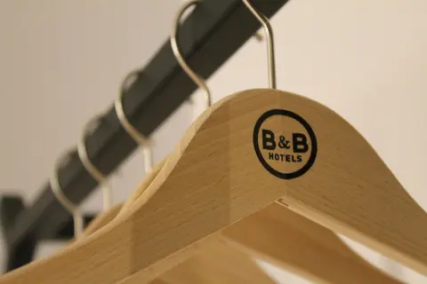 B&B HOTEL CERGY Saint-Christophe