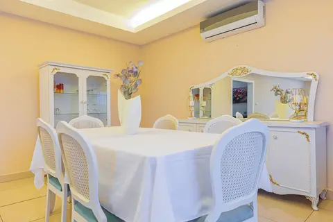 Elite Apartment