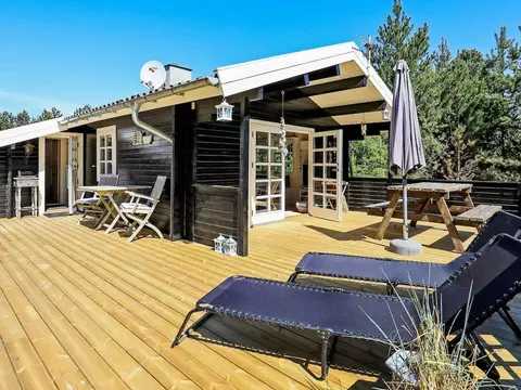 6 Person Holiday Home in Jerup