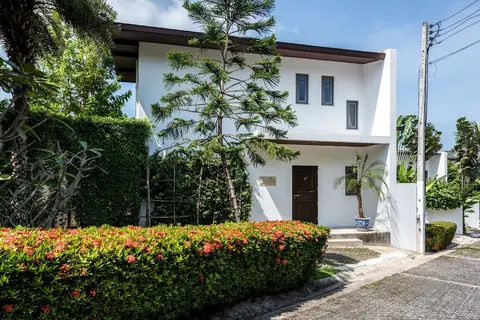 Modern Tropical Villa