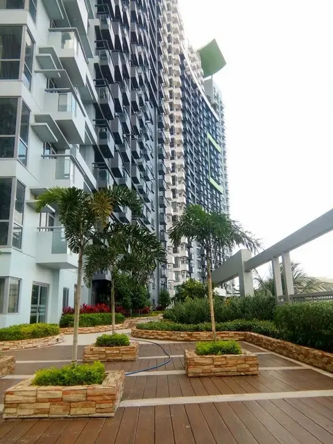 Cubao ManhattanHeights Unit 5H Tower C
