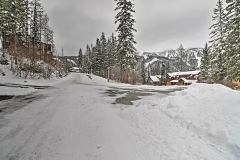 Rustic Home on Whitefish Mountain, Near Ski Run!