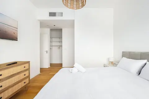 Luxury Tower 3BR Beach View High Floor