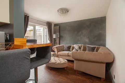 3bed House, Sleeps 7 - Hot Tub, Garden, Parking