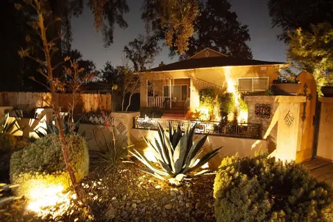 Large Groups Sequoia Park, CA Coast Wineries, Skiing. Enjoy Fire Pit, Hot Tub, Outdoor Kitchen