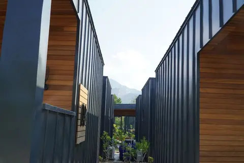 La Vida Hotel