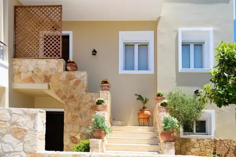 Stunning Comfortable Family House in Chania