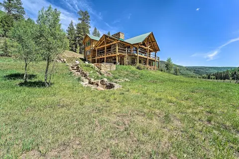 Fish Creek Ranch in Dolores: Hot Tub & Game Room