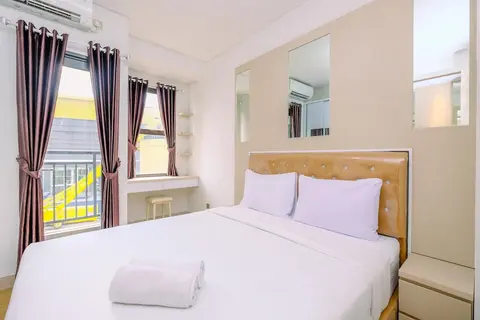 Homey And Best Choice Studio Apartment Transpark Cibubur