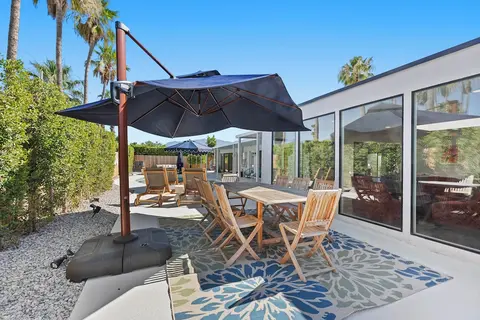 Aurora Oasis Stylish 4 BDR