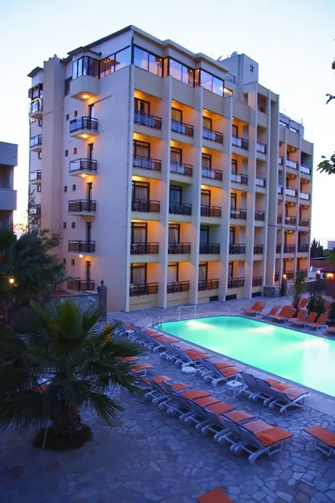 Esat Otel