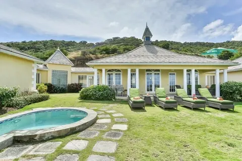 2-bed Villa With Uninterrupted Sea Views - Equinox 2 Bedroom Villa by RedAwning