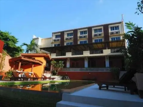 The Haleeva Aonang
