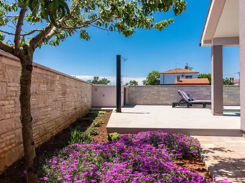 Apartment in Croatia Near the Coast