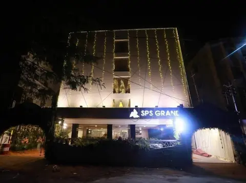 SPS Grand Inn
