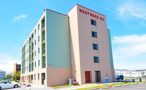 Westward Ho 408 Condo by RedAwning