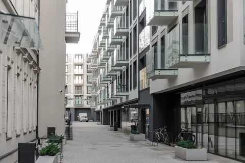 Lumina lux apart on Piotrkowska street