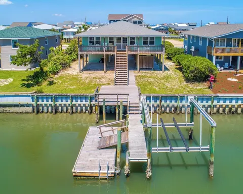 Sellers by Topsail Realty