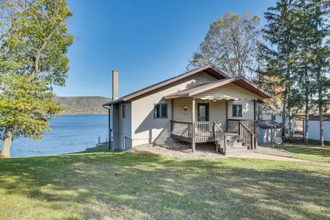 Dock & Views: Waterfront Home in Wabasha!