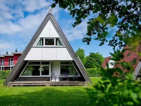 Holiday Home in Damp With Garden