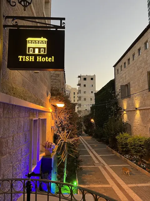 Tish ApartHotel