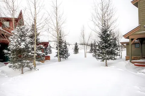 Highland Greens 93 - Drive to Slopes by RedAwning