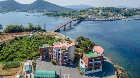 Tongyeong Haegando Pension