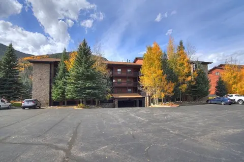 201c Mountain Side 1br 1ba 1 Bedroom Condo by RedAwning
