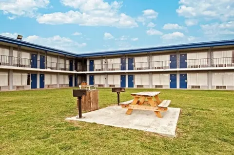 Best Value Inn Garland