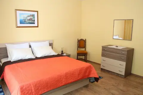 Radin - 2 Bedroom Apartment - A1