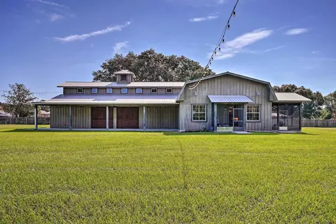 Cozy Valrico Home w/ Grill ~ 14 Mi to Tampa!