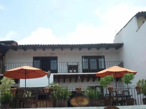 Hotel Ixtlan