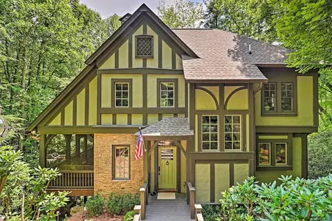 Charming Cashiers Cottage w/ Screened Porch!