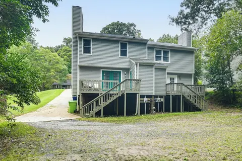 5 Mi to Dtwn: Pet-friendly Townhome in Raleigh