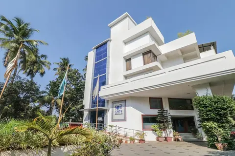 OYO 881 Fort Gate